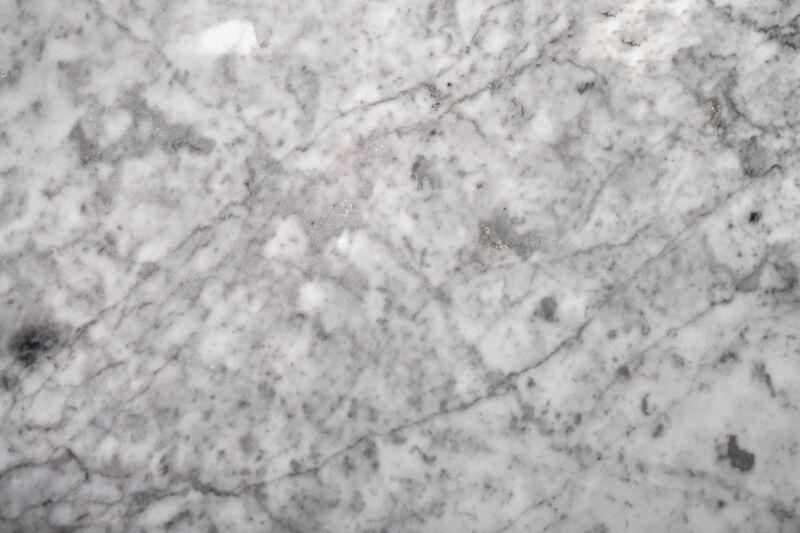 Bianco Carrara – Natursteinplatte aus dem Sortiment von Pung Steinwerk in Bonn